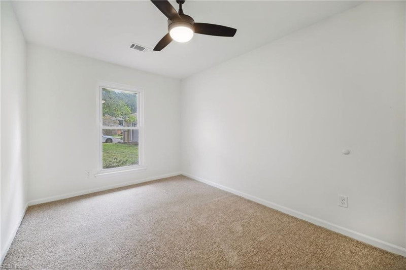 Photo 12 of 31 residential for sale in Virginia Beach virginia