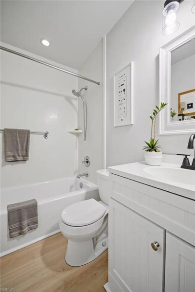 Photo 17 of 31 residential for sale in Virginia Beach virginia
