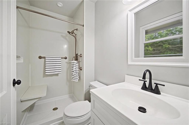 Photo 21 of 31 residential for sale in Virginia Beach virginia
