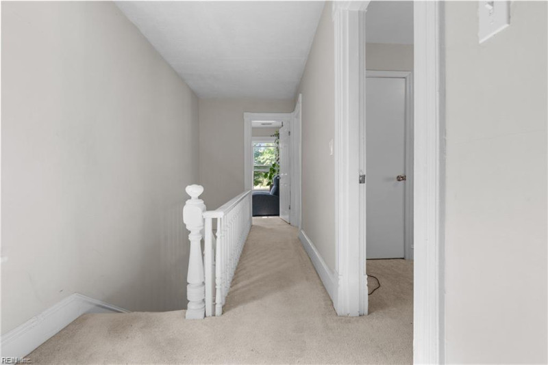 Photo 21 of 41 residential for sale in Portsmouth virginia