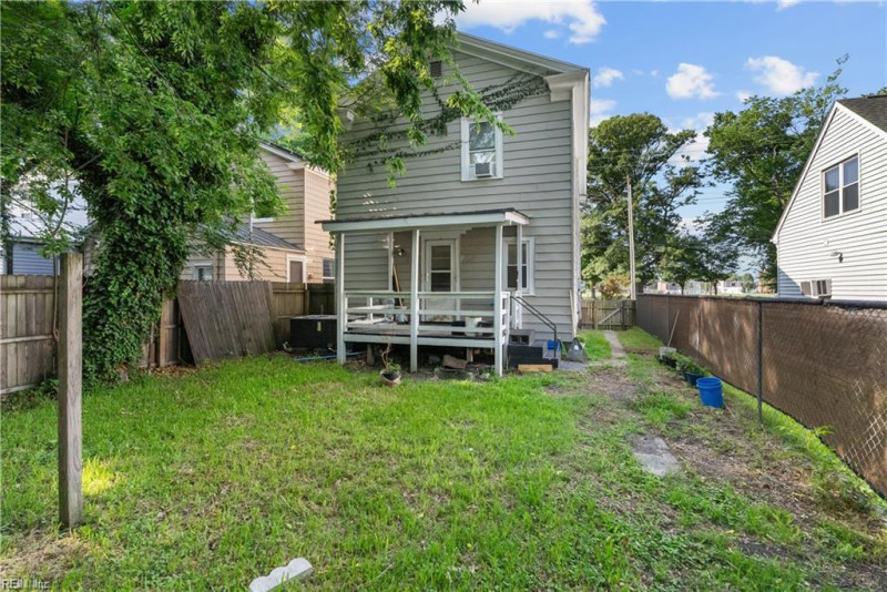 Photo 38 of 41 residential for sale in Portsmouth virginia