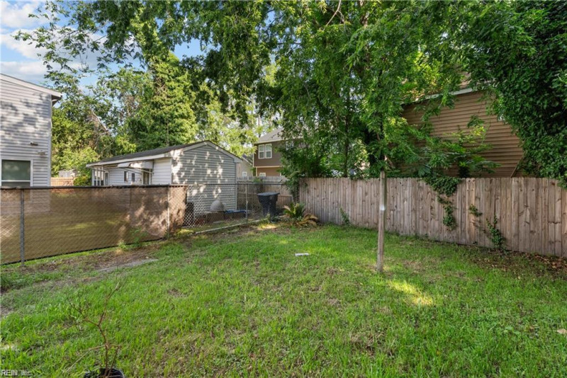 Photo 39 of 41 residential for sale in Portsmouth virginia