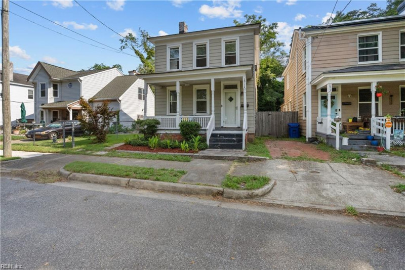 Photo 40 of 41 residential for sale in Portsmouth virginia