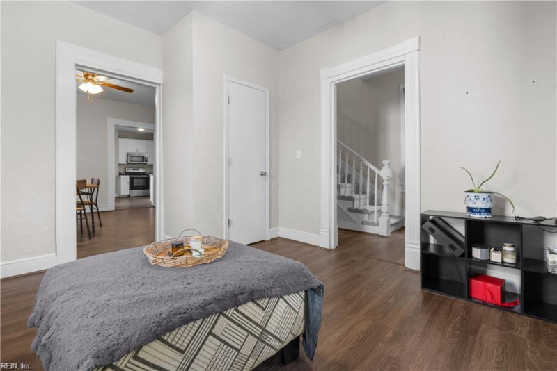 Photo 6 of 41 residential for sale in Portsmouth virginia