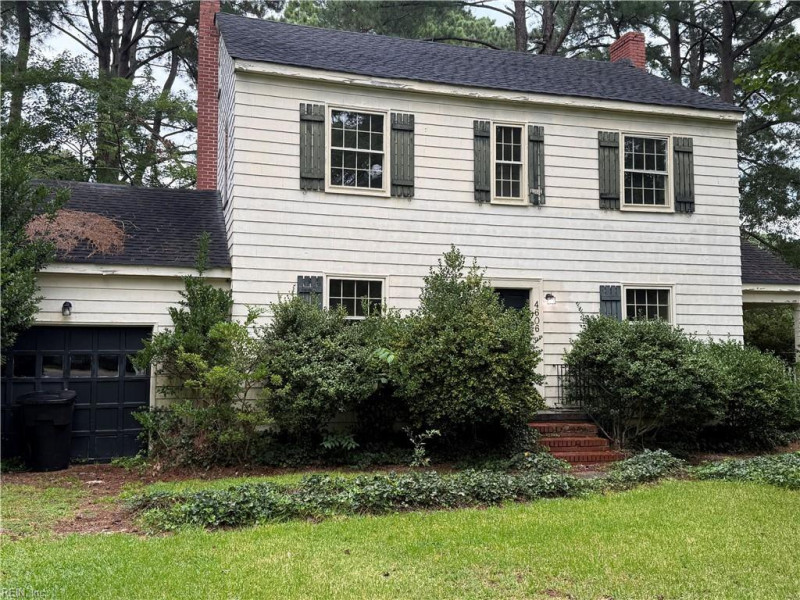 Photo 1 of 17 residential for sale in Portsmouth virginia