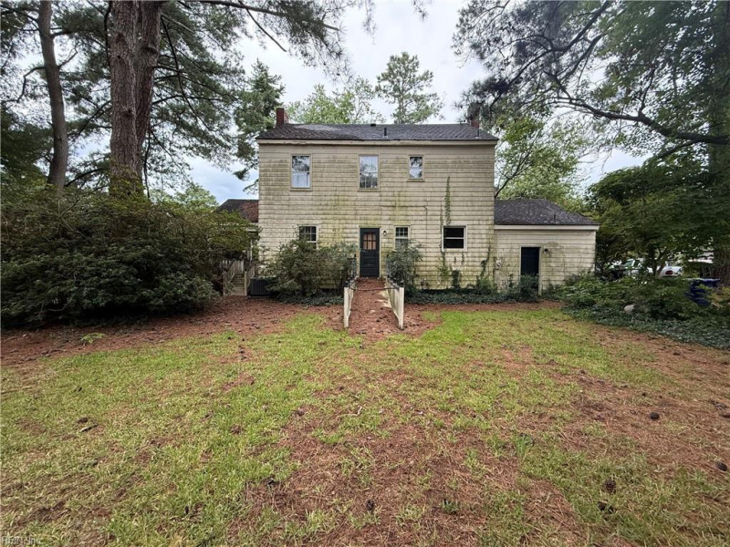 Photo 14 of 17 residential for sale in Portsmouth virginia