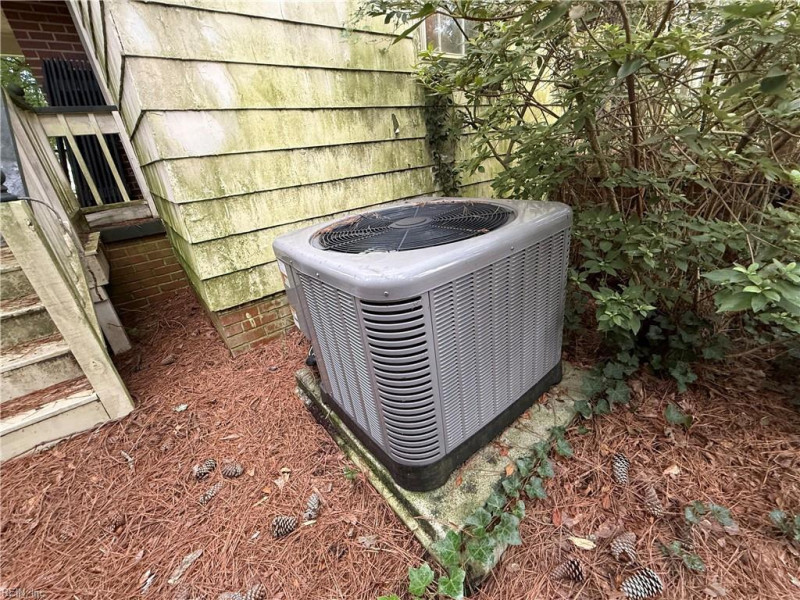Photo 17 of 17 residential for sale in Portsmouth virginia