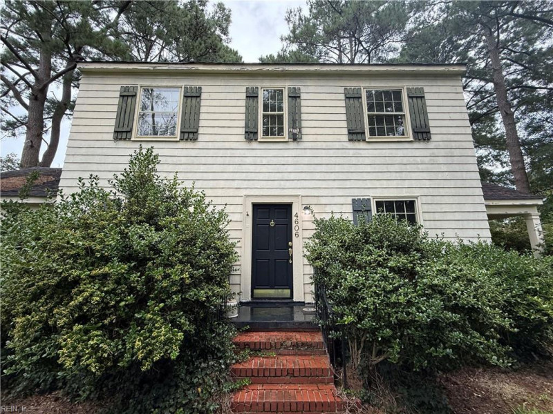 Photo 3 of 17 residential for sale in Portsmouth virginia