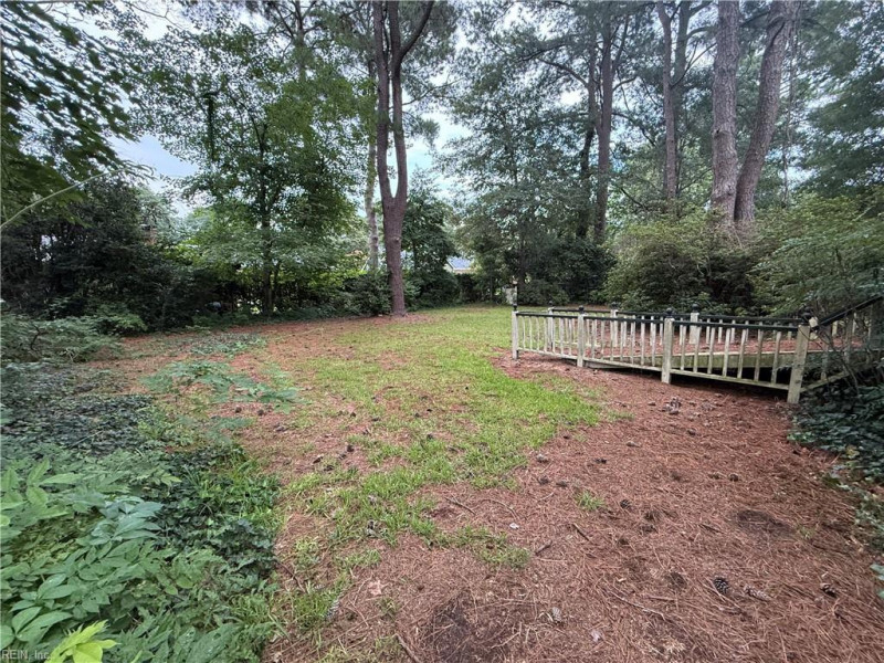 Photo 4 of 17 residential for sale in Portsmouth virginia