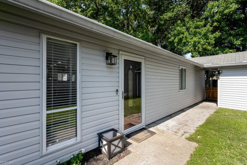 Photo 29 of 32 residential for sale in Virginia Beach virginia