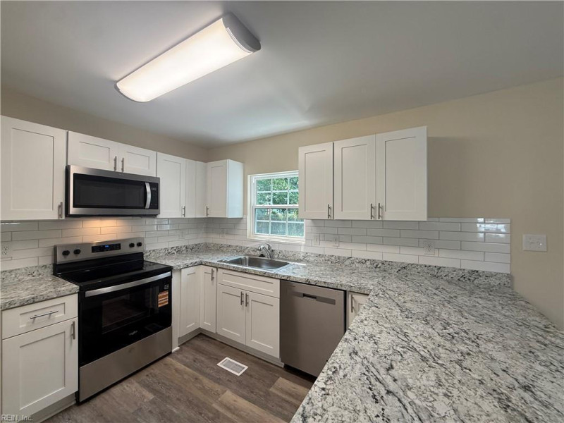 Photo 9 of 13 residential for sale in Portsmouth virginia Photo 9 of 13 residential for sale in Portsmouth virginia
