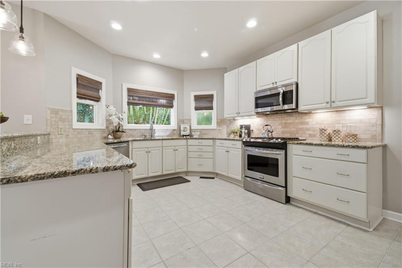 Photo 10 of 50 residential for sale in Virginia Beach virginia