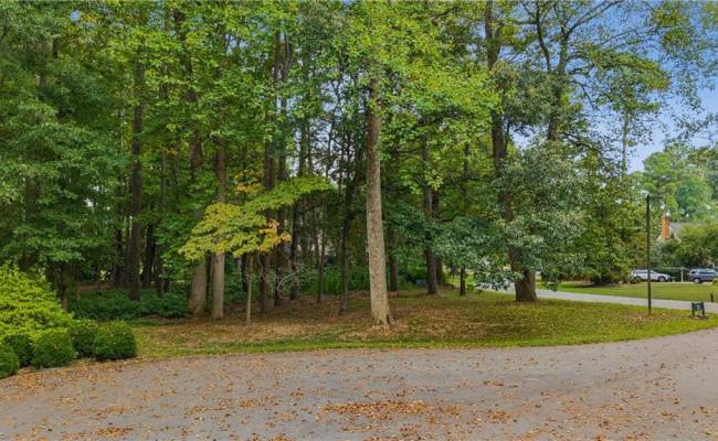 100 Robert Miles , James City County, VA 23185