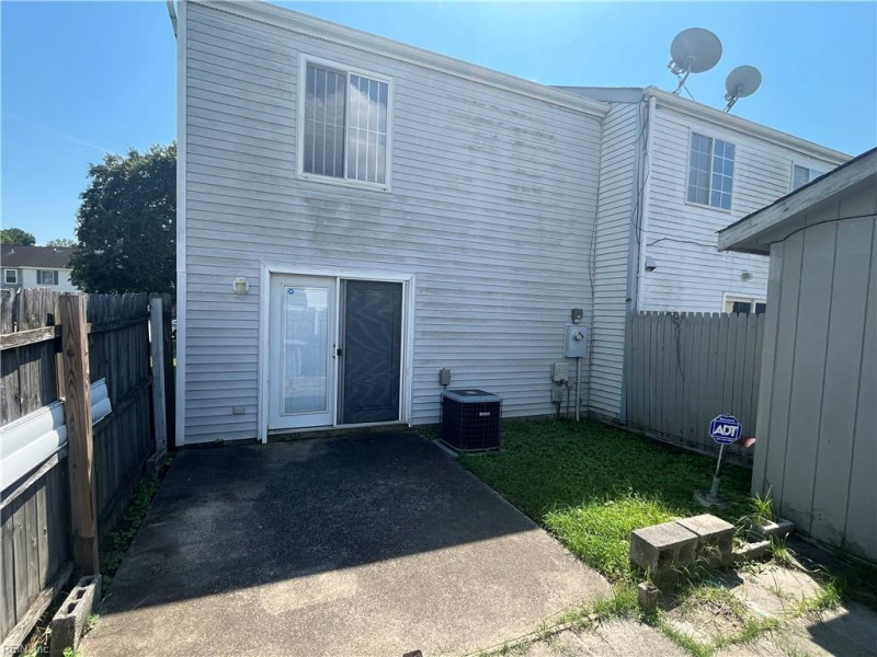 Photo 19 of 21 residential for sale in Hampton virginia