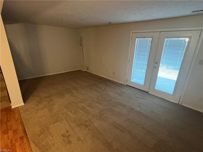 Photo 8 of 21 residential for sale in Hampton virginia