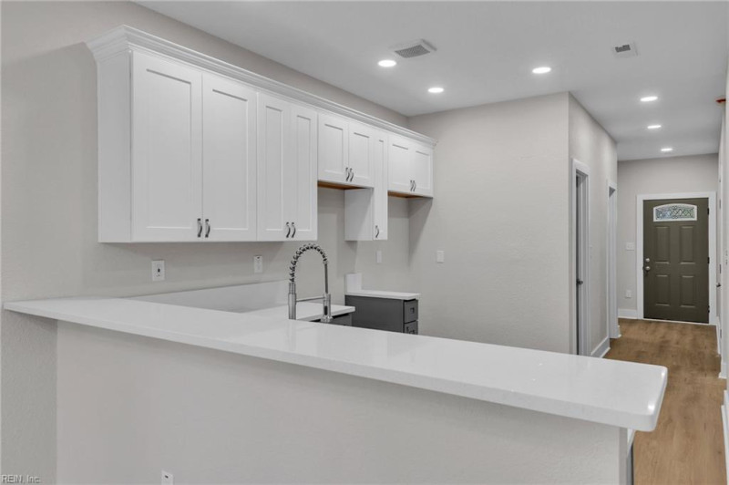 Photo 13 of 36 residential for sale in Suffolk virginia