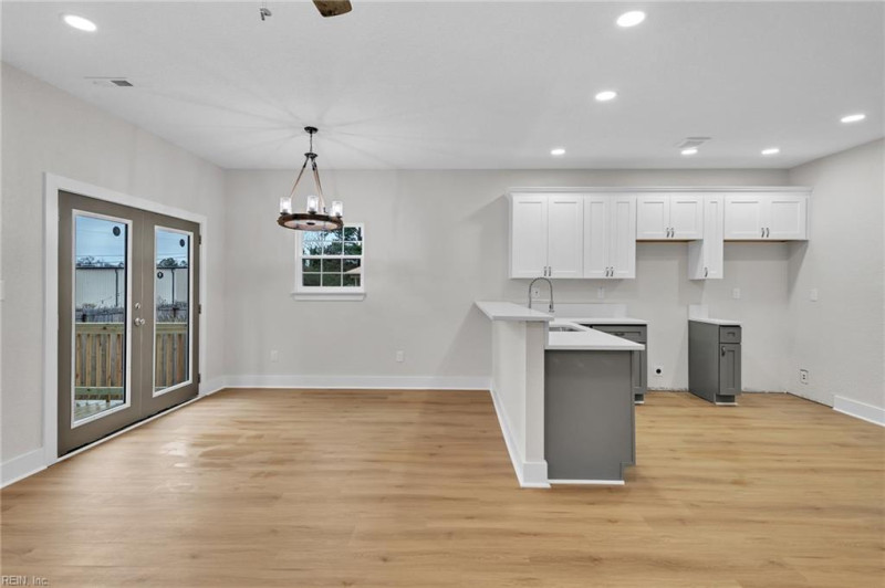 Photo 17 of 36 residential for sale in Suffolk virginia
