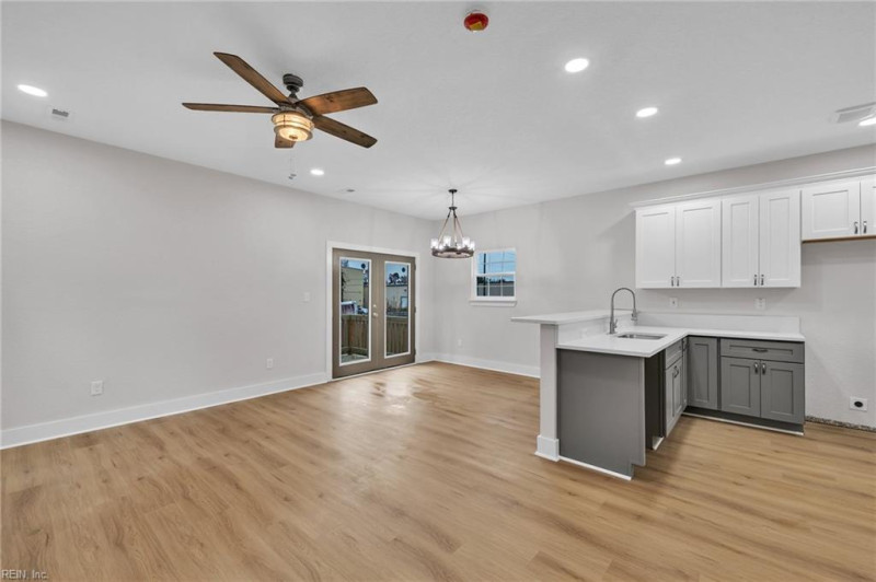 Photo 18 of 36 residential for sale in Suffolk virginia