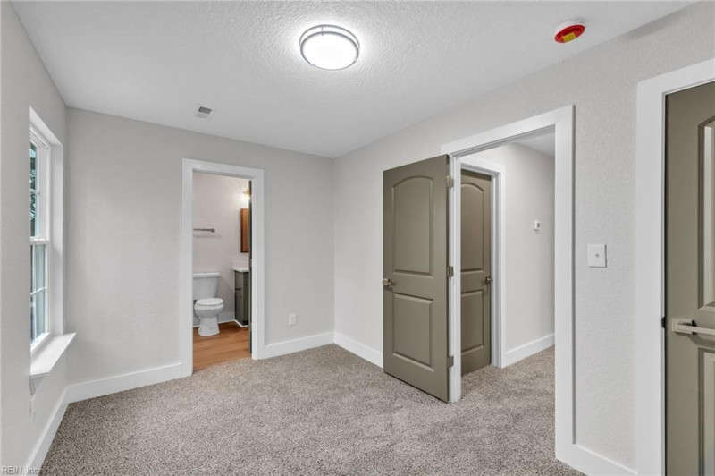 Photo 22 of 36 residential for sale in Suffolk virginia