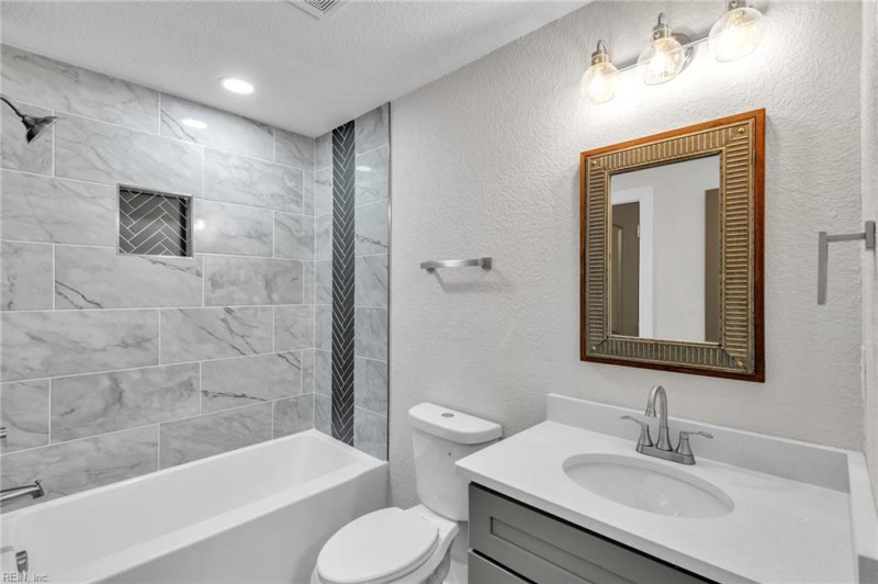Photo 26 of 36 residential for sale in Suffolk virginia