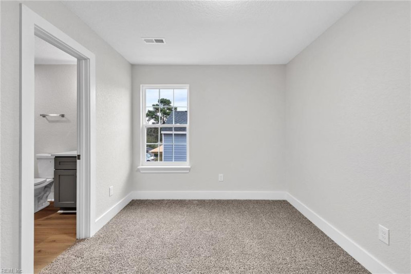 Photo 27 of 36 residential for sale in Suffolk virginia