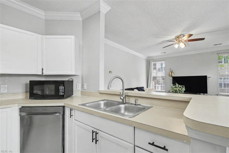 Photo 12 of 26 residential for sale in Newport News virginia