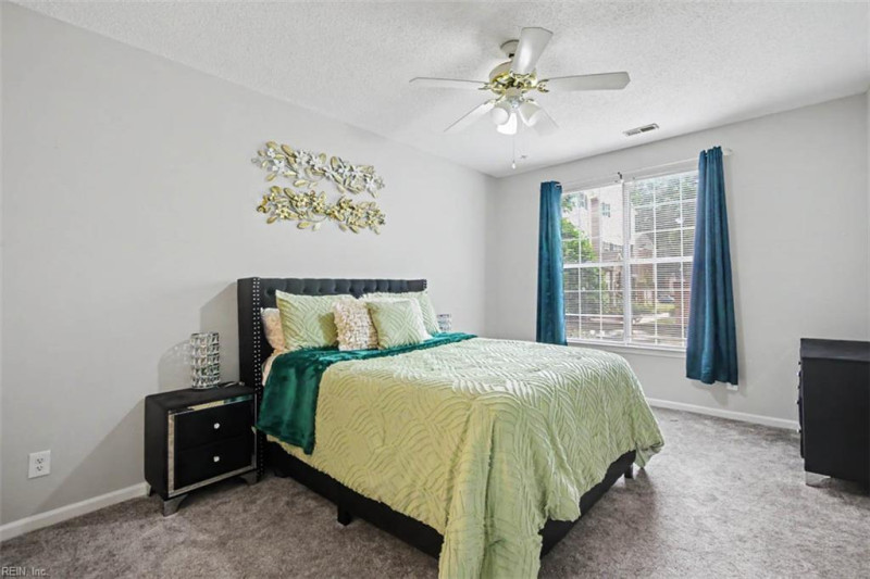 Photo 16 of 26 residential for sale in Newport News virginia