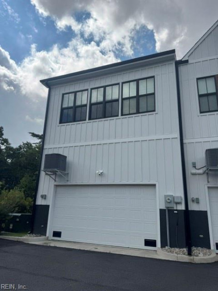 Photo 3 of 31 residential for sale in Norfolk virginia Photo 3 of 31 residential for sale in Norfolk virginia