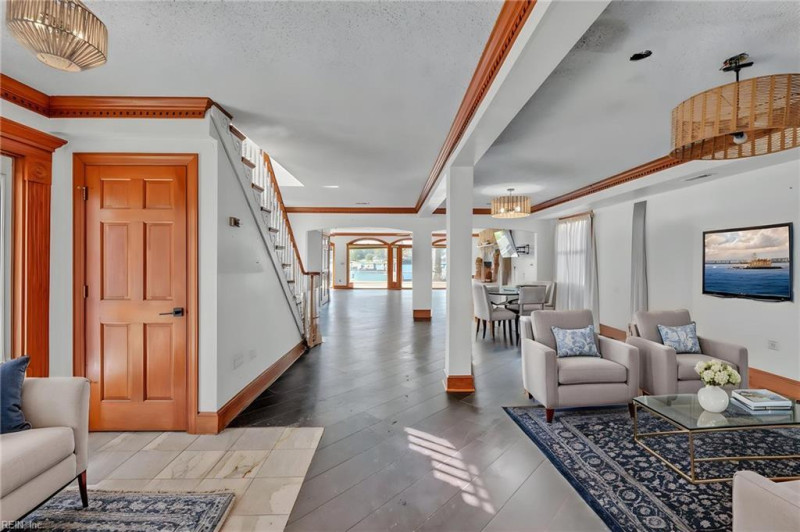 Photo 12 of 39 residential for sale in Virginia Beach virginia