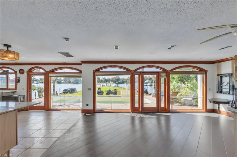 Photo 18 of 39 residential for sale in Virginia Beach virginia
