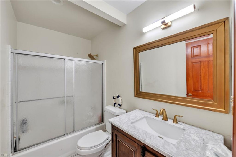 Photo 25 of 39 residential for sale in Virginia Beach virginia