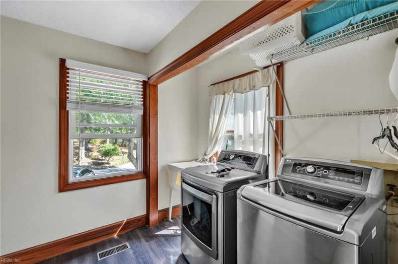 Photo 26 of 39 residential for sale in Virginia Beach virginia
