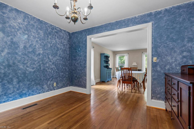 Photo 14 of 44 residential for sale in Franklin virginia
