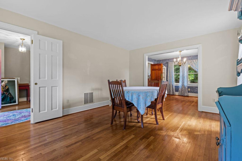 Photo 7 of 44 residential for sale in Franklin virginia