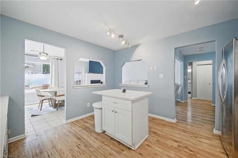 Photo 16 of 34 residential for sale in Virginia Beach virginia