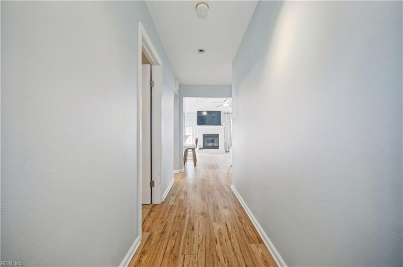 Photo 3 of 34 residential for sale in Virginia Beach virginia