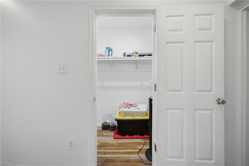 Photo 19 of 50 residential for sale in Hampton virginia