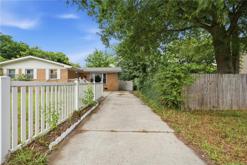 Photo 2 of 50 residential for sale in Hampton virginia
