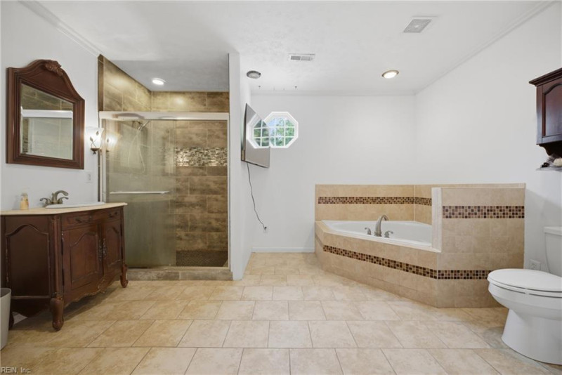 Photo 25 of 50 residential for sale in Hampton virginia