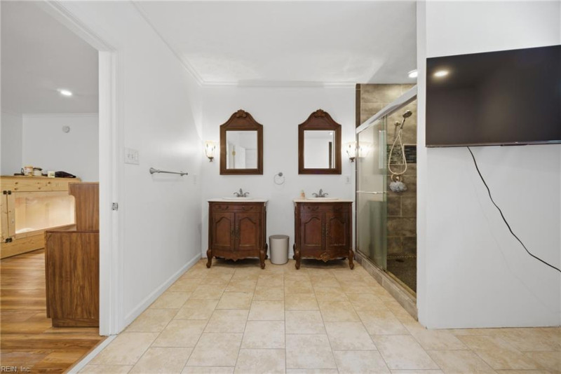 Photo 27 of 50 residential for sale in Hampton virginia
