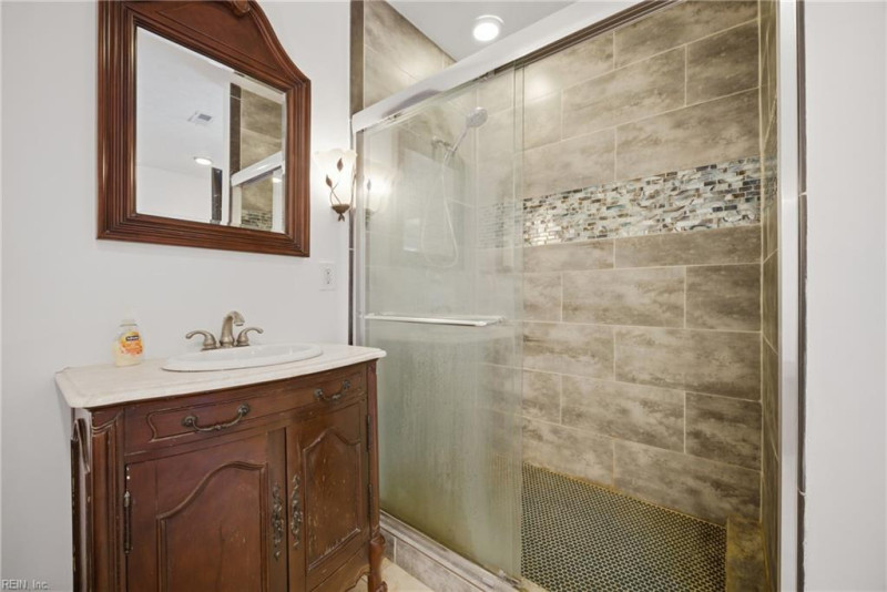 Photo 28 of 50 residential for sale in Hampton virginia