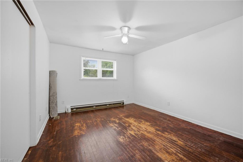 Photo 30 of 50 residential for sale in Hampton virginia