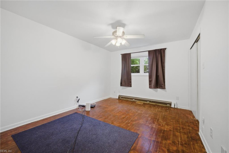 Photo 32 of 50 residential for sale in Hampton virginia