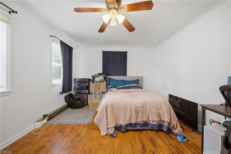 Photo 35 of 50 residential for sale in Hampton virginia