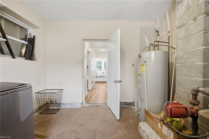 Photo 40 of 50 residential for sale in Hampton virginia