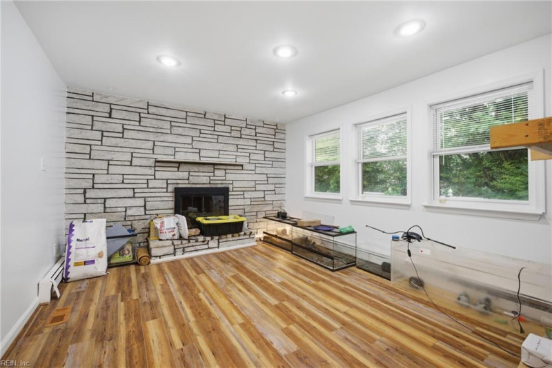 Photo 8 of 50 residential for sale in Hampton virginia