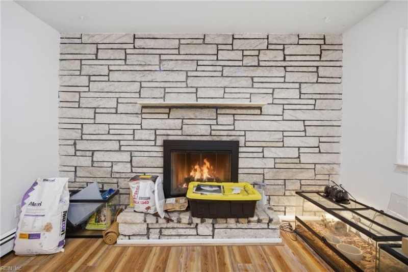 Photo 9 of 50 residential for sale in Hampton virginia
