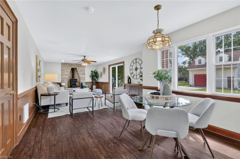 Photo 12 of 39 residential for sale in Virginia Beach virginia