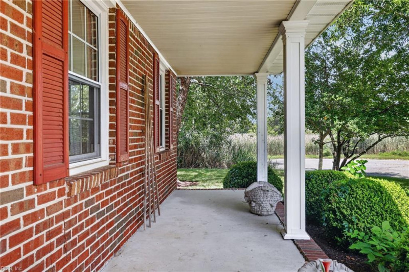 Photo 2 of 39 residential for sale in Virginia Beach virginia
