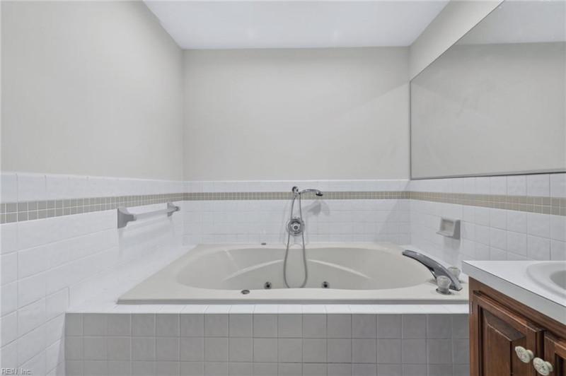 Photo 23 of 39 residential for sale in Virginia Beach virginia